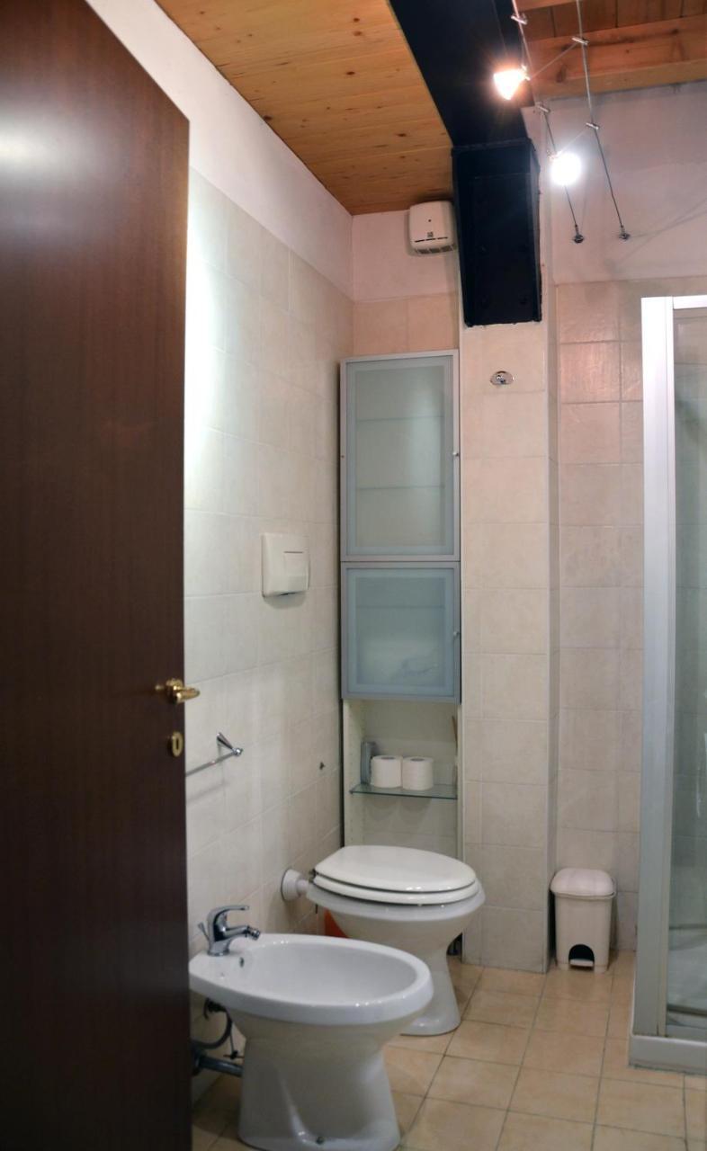 Flats4Rent Tommaso Appartement Verona Buitenkant foto