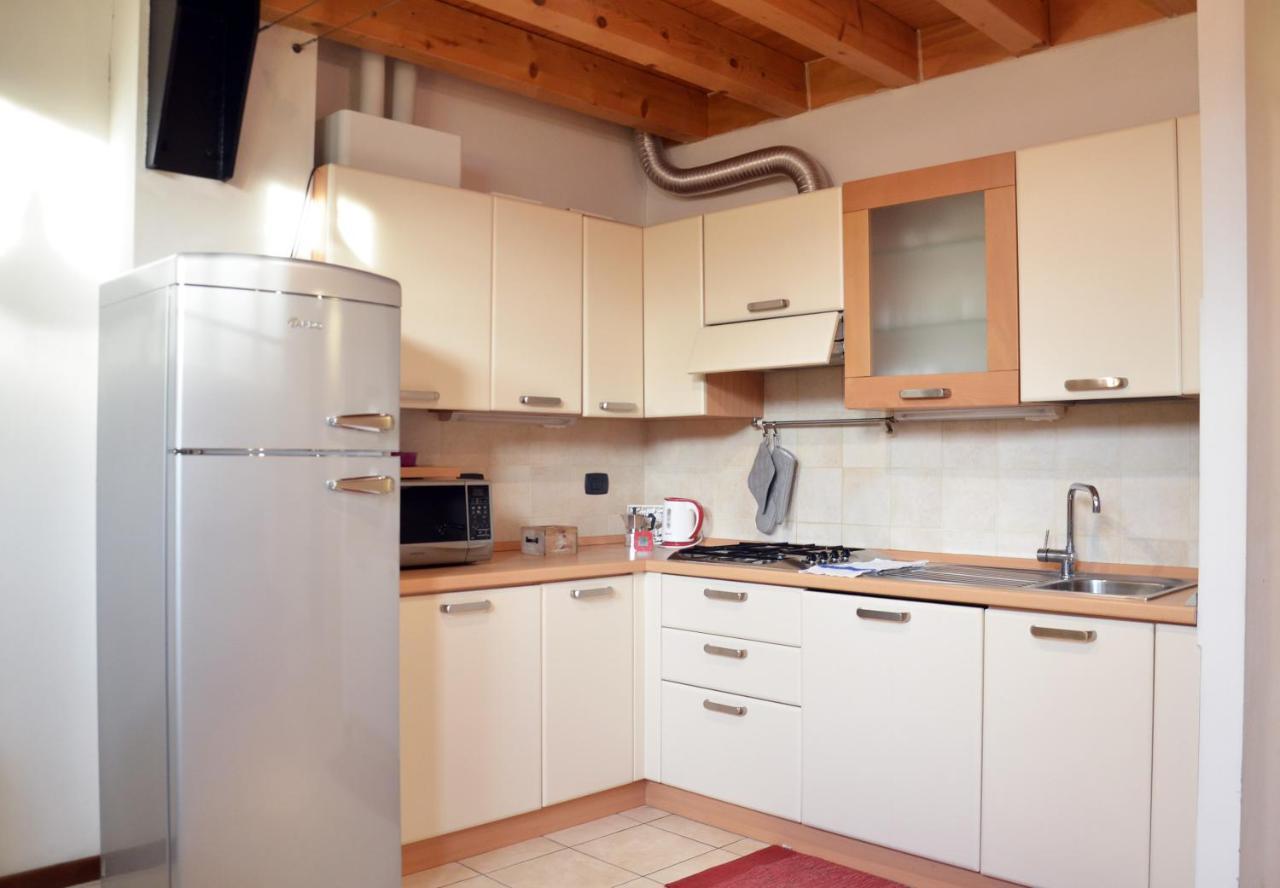 Flats4Rent Tommaso Appartement Verona Buitenkant foto