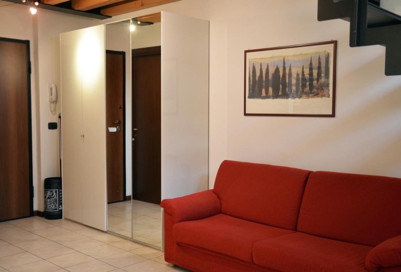 Flats4Rent Tommaso Appartement Verona Buitenkant foto